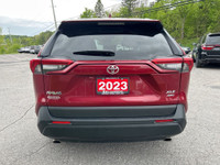 No reported accidents. Equipped with power seat, power liftgate, sunroof, heated seats, heated steer... (image 5)