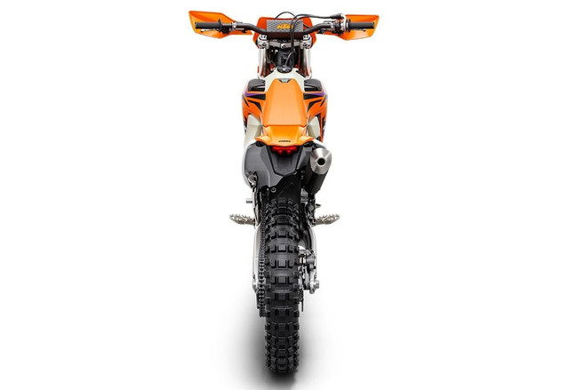 2024 KTM 250 XC-W in Dirt Bikes & Motocross in City of Montréal - Image 3