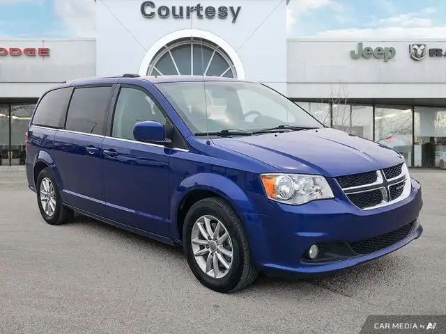 2019 Dodge Grand Caravan SXT Premium Plus | DVD Entertainment in Cars & Trucks in Calgary - Image 9