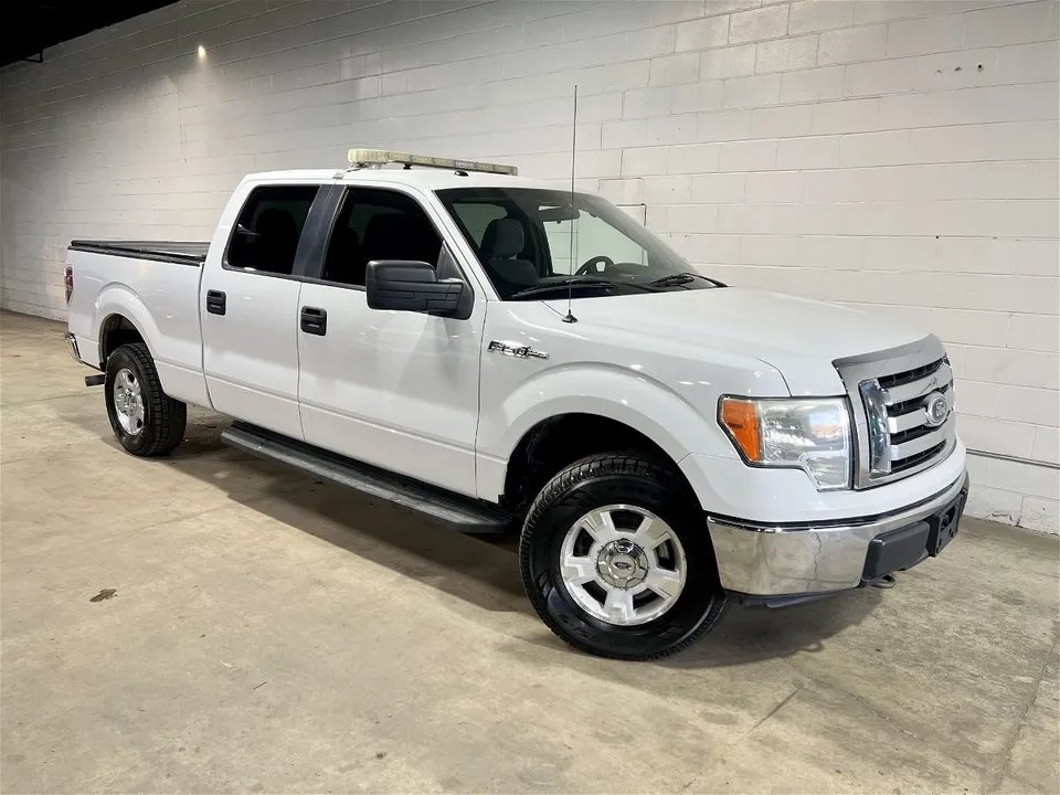 2011 Ford F-150 4X4! CREW CAB! TONNEAU COVER!