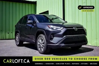 Sunroof, Heated Steering Wheel, Power Liftgate, Heated Seats, Aluminum Wheels, Apple CarPlay, Androi...
