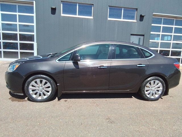  2013 Buick Verano BASE! LOW MILEAGE! LEATHER! ALLOYS! POWERWIND in Cars & Trucks in Moncton - Image 3