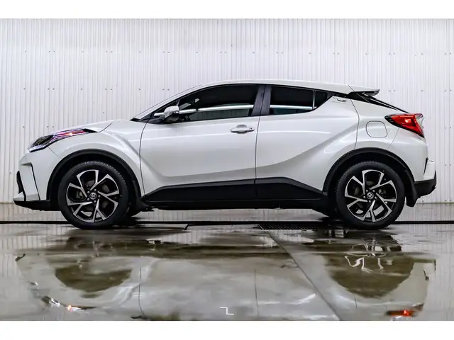 2021 Toyota C-HR XLE Premium BCam in Cars & Trucks in Red Deer - Image 4