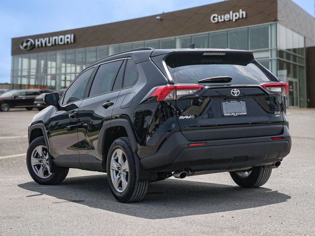 2022 Toyota RAV4 XLE AWD | One Owner! | Sunroof in Cars & Trucks in Guelph - Image 4