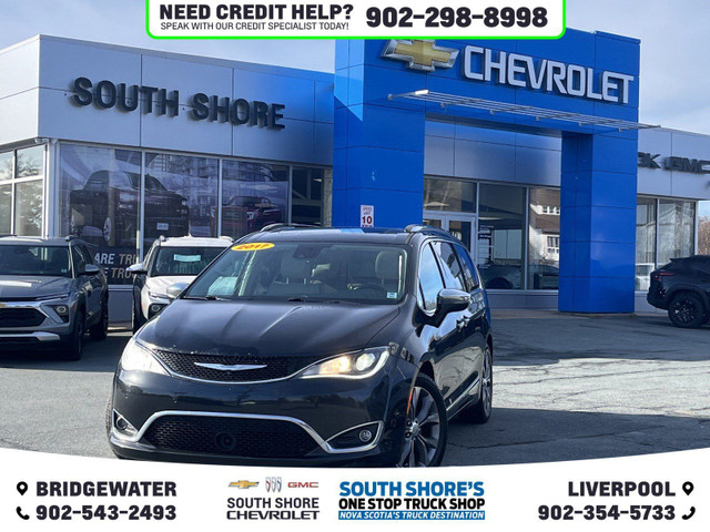 2017 Chrysler Pacifica Limited in Cars & Trucks in Bridgewater