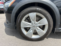 Double L Motors Ltd. FOR SALE: 2019 Volvo V60 Cross Country Wagon AWD Adventure Awaits!! Ready for a... (image 6)