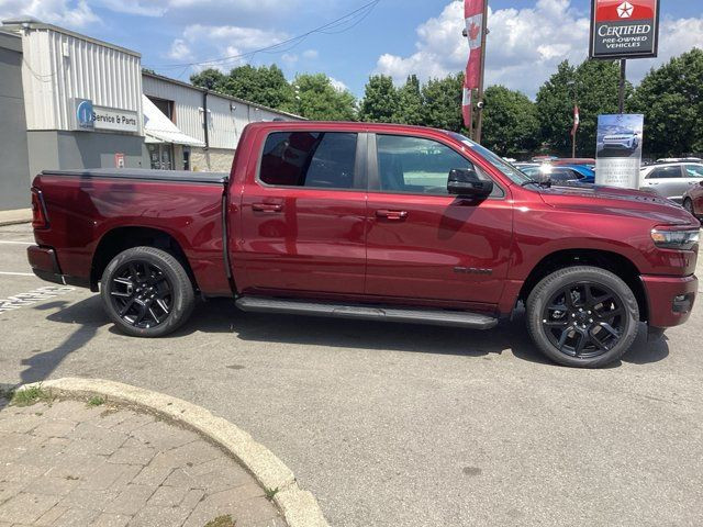 2025 Ram 1500 SPORT CREW 4X4, STEPS, SPORT HOOD, 22 INCH WHEELS in Cars & Trucks in Oakville / Halton Region - Image 4
