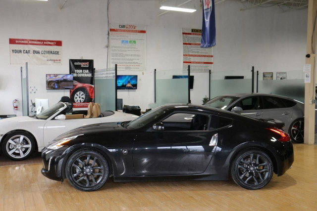 2017 Nissan 370Z - CLEAN CARFAX|6SPDMANUAL|ALLOYS|PUSHSTART in Cars & Trucks in City of Toronto - Image 3