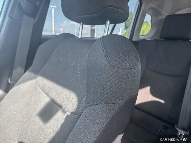 2023 Toyota Corolla Cross LE | AWD | CARPLAY | BACKUP CAM dans Autos et camions dans Kitchener / Waterloo - Image 26