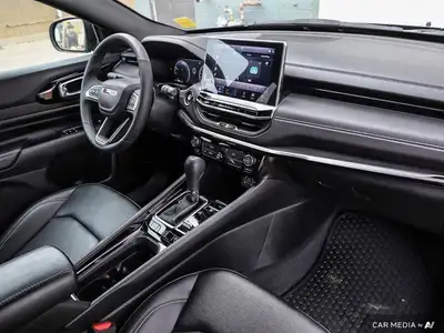 2024 Jeep Compass Altitude | Heated Seats | Rain Sensing Wipers, View more