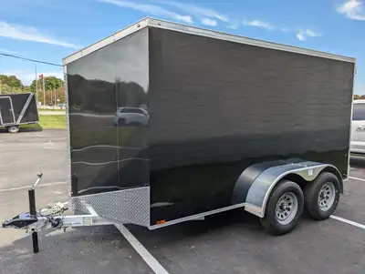 *** INCLUDES FREIGHT & PDI - Just Add Taxes <b>6 X 12 Aluminum V-Nose Tandem Axle Enclosed Cargo Tra...