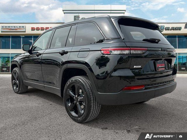 2025 Jeep Grand Cherokee Altitude in Cars & Trucks in Winnipeg - Image 3