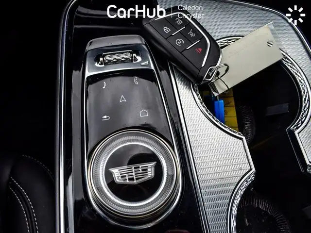 2024 Cadillac LYRIQ Tech Pano Sunroof 33Display Blind Spot Navi in Cars & Trucks in Mississauga / Peel Region - Image 44