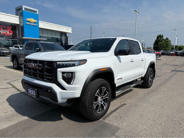 2023 GMC Canyon AT4- 2 Inch Factory Lift | Sunroof in Cars & Trucks in Markham / York Region