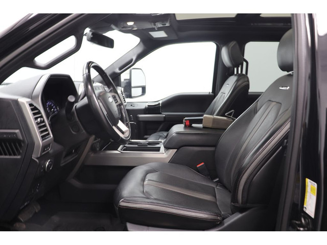 2020 Ford F-350 PLATINUM, 6.7L DIESEL, CAMERA, CARPLAY, SIEGES V in Cars & Trucks in Longueuil / South Shore - Image 2