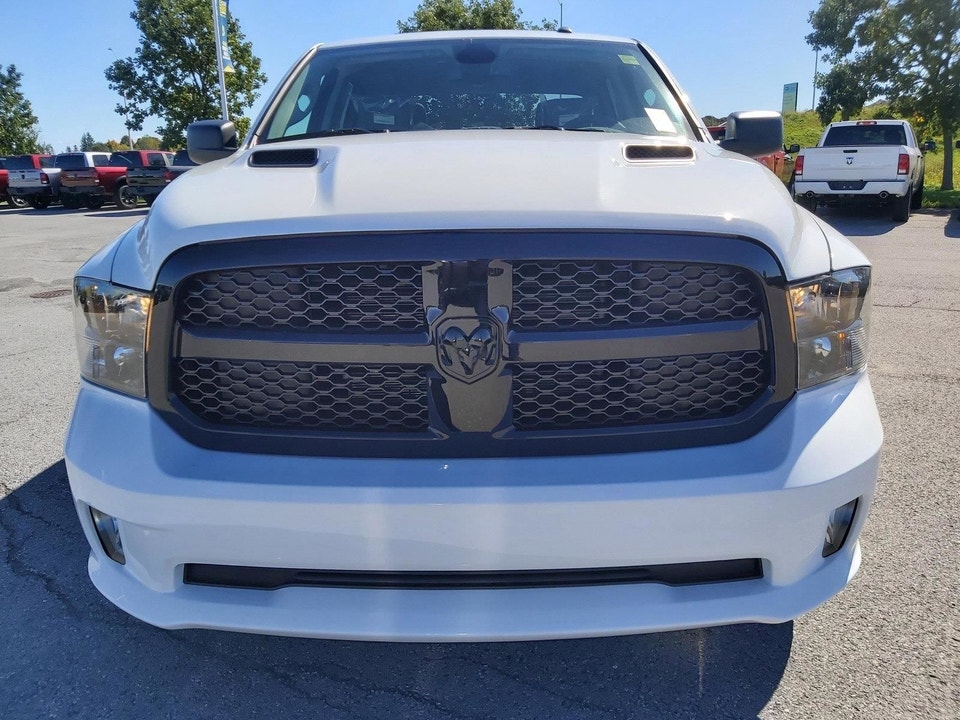 2022 Ram 1500 Classic NIGHT EDITION