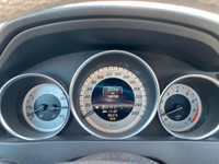 2013 Mercedes C350 4MATIC - Accident-Free! Grey on Black Leather Interior! Well Maintained! Loaded W... (image 5)
