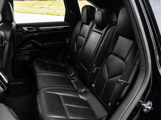2014 Porsche Cayenne NAV|PANO|HEATED SEATS|BACKUP|CLEAN CARFAX| in Cars & Trucks in City of Toronto - Image 4