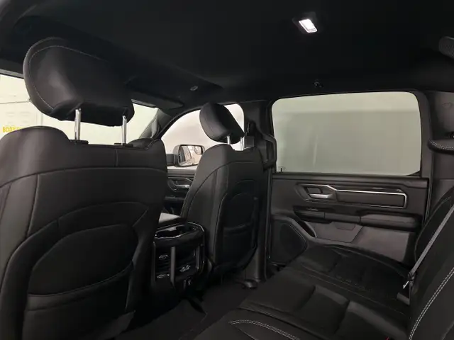 2022 RAM 1500 Sport SPORT/4WD/CREW/22" WHEELS/BLACK/OFF 1 OWN... in Cars & Trucks in Belleville - Image 10