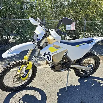 Apply now at: https://www.ridecollective.ca/ 2019 Husqvarna FE 450 comes with a 449.9cc liquid-coole...