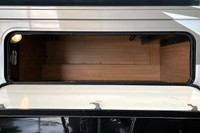 The 2014 Itasca (Winnebago) Navion iQ 24G is a compact yet luxurious Class C motorhome built on the... (image 8)
