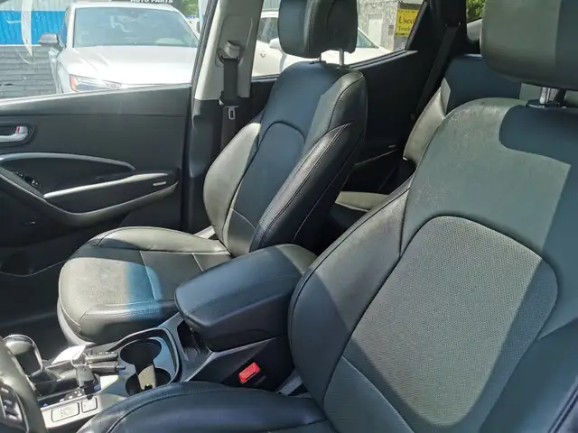 2018 Hyundai Santa Fe Sport 2.4 in Cars & Trucks in Belleville - Image 10