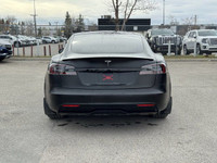 This Tesla Model S boasts a Electric engine powering this Automatic transmission. Window Grid Antenn... (image 3)