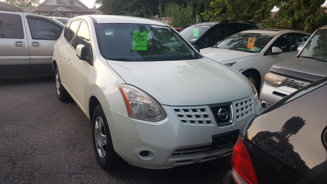 2009 Nissan Rogue S in Cars & Trucks in Oshawa / Durham Region - Image 2