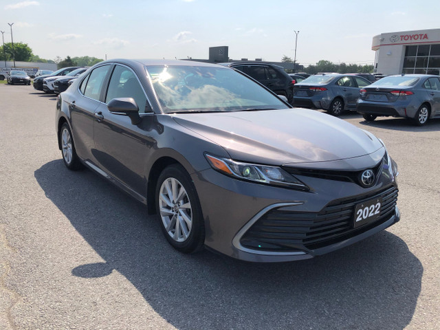 2022 Toyota Camry LE ONE OWNER in Cars & Trucks in Belleville - Image 3