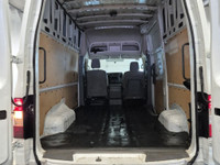 ONLY 44,000km - 2021 Nissan NV2500 High Roof - V6 Cargo - LAST YEAR OF PRODUCTION - Equipped with 4.... (image 3)