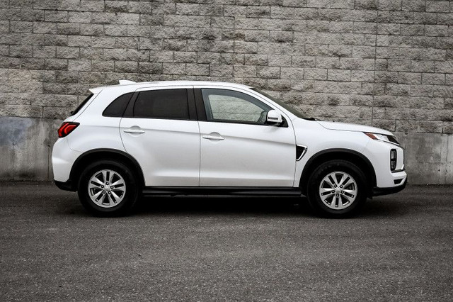 2021 Mitsubishi RVR SE AWC • HEATED SEATS • REAR CAM • CP/AA in Cars & Trucks in Cornwall - Image 2