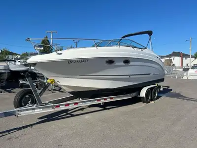CHAPARRAL SIGNATURE 250 2008 Bateau Chaparral Signature 250 2008 à vendre Moteur Volvo 5.7L garantie...