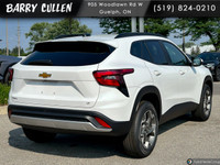 Introducing the stunning 2025 Chevrolet Trax LT, with a gleaming white exterior and smooth FWD handl... (image 3)