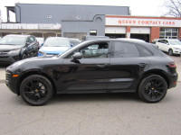 69,000 KM'S. FINISHED IN BLACK WITH BLACK LEATHER AND SUEDE INTERIOR. 20 INCH ALLY WHEELS WITH NEW M... (image 3)