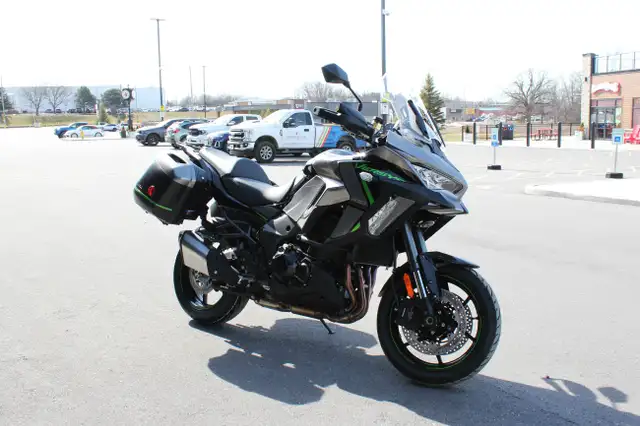 2025 Kawasaki VERSYS 1000 LT SE Motorcycle in Sport Touring in Trenton - Image 9