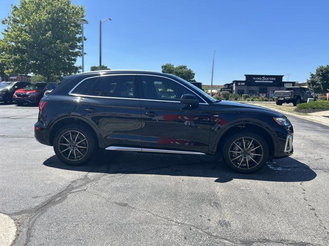 2022 Audi Q5 Progressiv in Cars & Trucks in Hamilton - Image 3