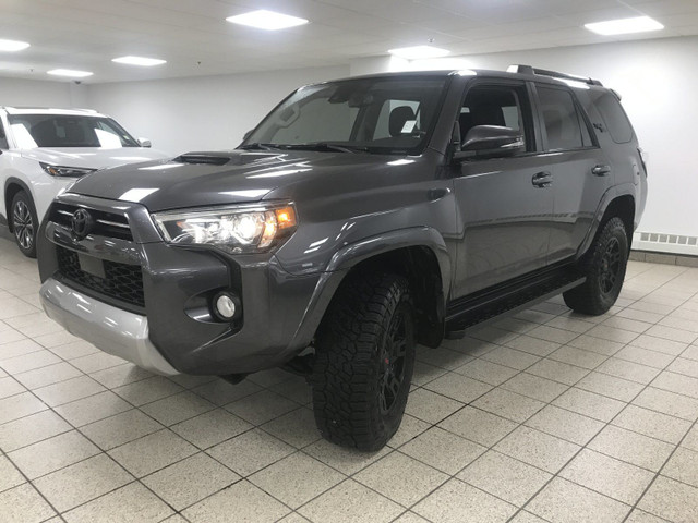 2020 Toyota 4Runner BASE in Cars & Trucks in Calgary - Image 2
