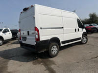 BLACK CLOTH FRONT BUCKET SEATS,BRIGHT WHITE,TIRES: LT225/75R16E BSW ALL-SEASON (STD),WHEELS: 16 X 6... (image 4)