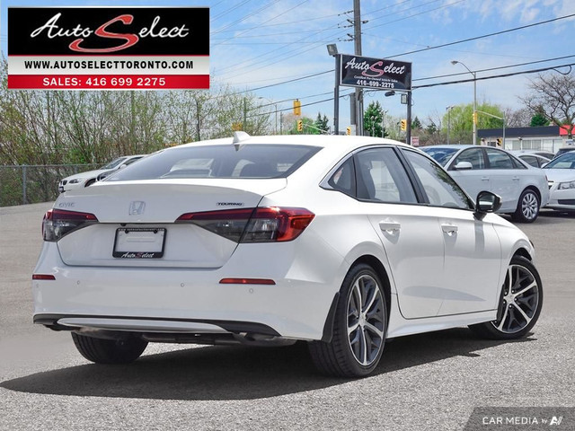2022 Honda Civic Touring Apple Carplay - Leather - Sunroof -... in Cars & Trucks in City of Toronto - Image 4