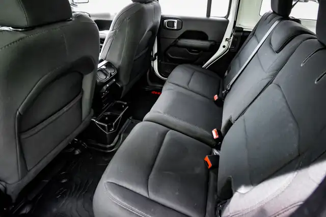 2020 Jeep Wrangler Unlimited Sahara • HEATED SEATS/STEERING • NA in Cars & Trucks in Kingston - Image 35