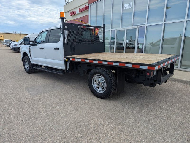 2023 Ford Super Duty F-350 SRW XL 4WD Crew Cab 8FT Deck, Backup  in Cars & Trucks in Saskatoon - Image 3