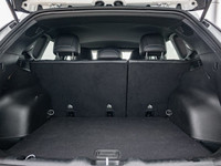 The 2025 Jeep Compass Altitude is a versatile and feature-rich Sport Utility Vehicle designed to exc... (image 7)