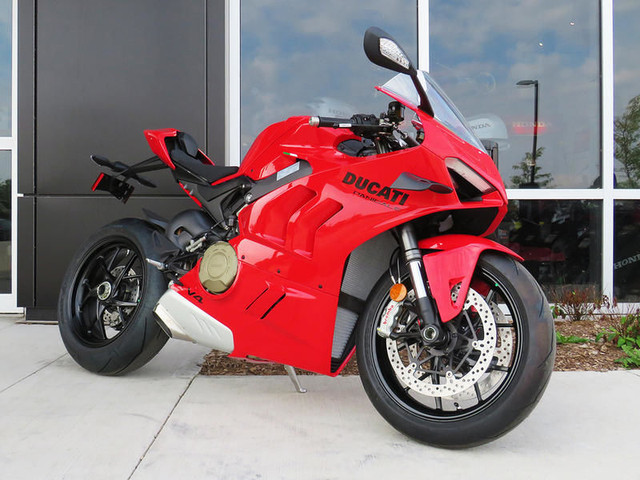 2023 Ducati Panigale V4 Ducati Red in Sport Bikes in Cambridge