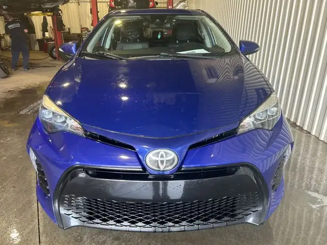 2017 Toyota Corolla SE Auto AC Cam in Cars & Trucks in Gatineau - Image 4