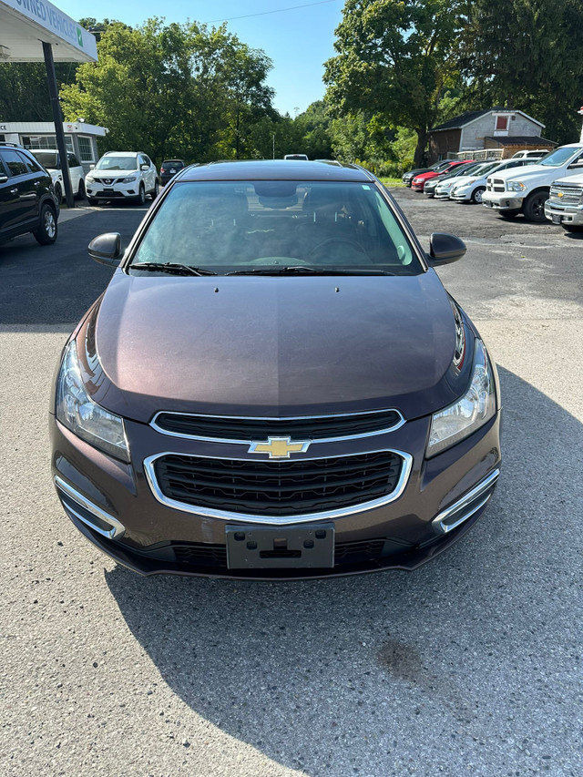 2015 Chevrolet Cruze in Cars & Trucks in London - Image 2