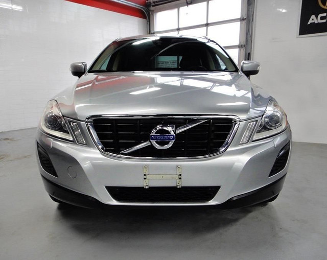  2013 Volvo XC60 DEALER MAINTAIN,NO ACCIDENT ,PANO ROOF,LEVEL II in Cars & Trucks in City of Toronto - Image 2