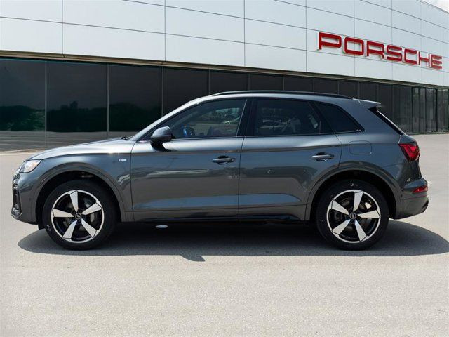2022 Audi Q5 Technik in Cars & Trucks in London - Image 2