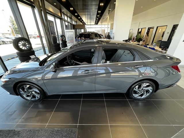 Hyundai Elantra Luxury 2024 in Cars & Trucks in Lethbridge - Image 4