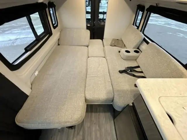 2024 Thor Dazzle 2LB in RVs & Motorhomes in Red Deer - Image 30