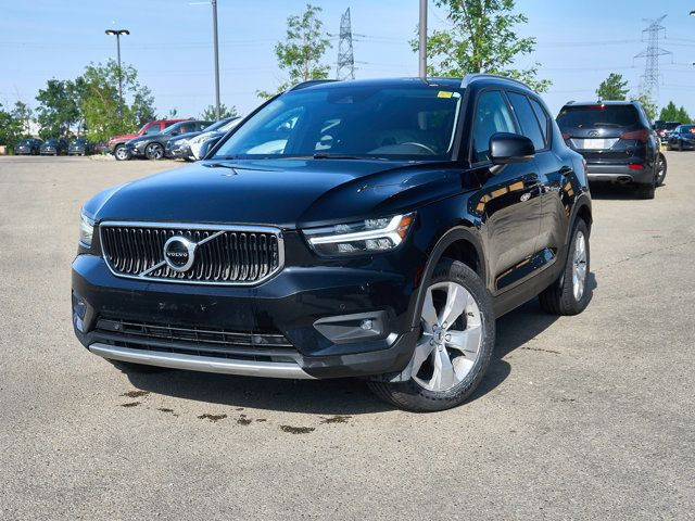 2021 Volvo XC40 Momentum T5 AWD | HEATED SEATS | LEATHER | PANO in Cars & Trucks in Edmonton